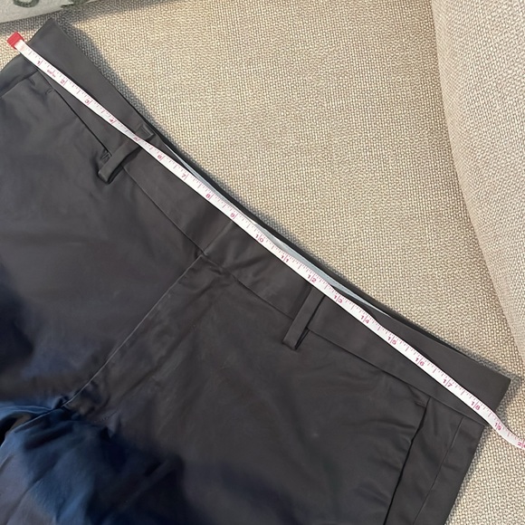 Banana Republic slim rapid movement chino pants. 36X30. - Picture 3 of 14